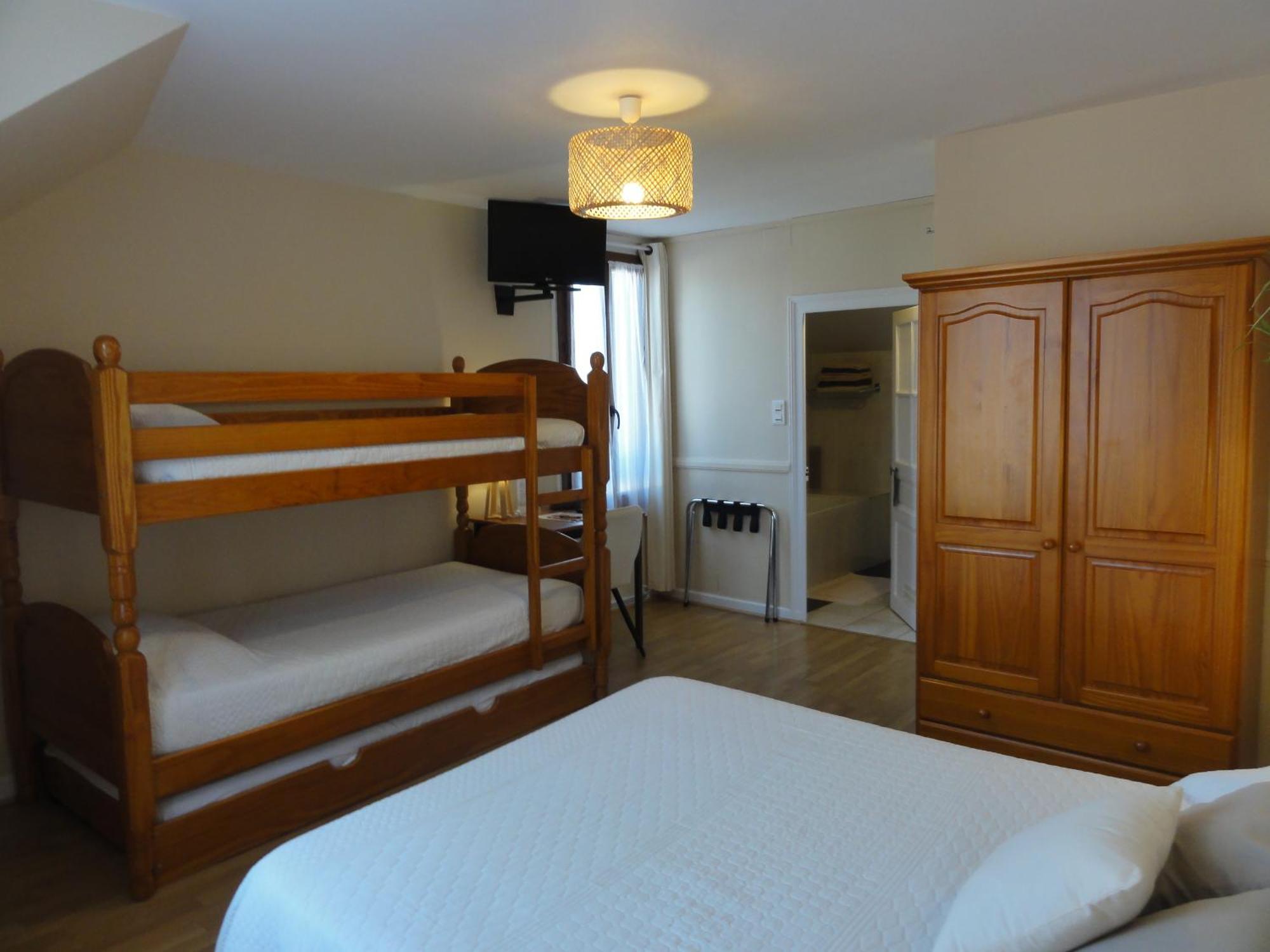 Payzac  Hotel Des Voyageurs מראה חיצוני תמונה